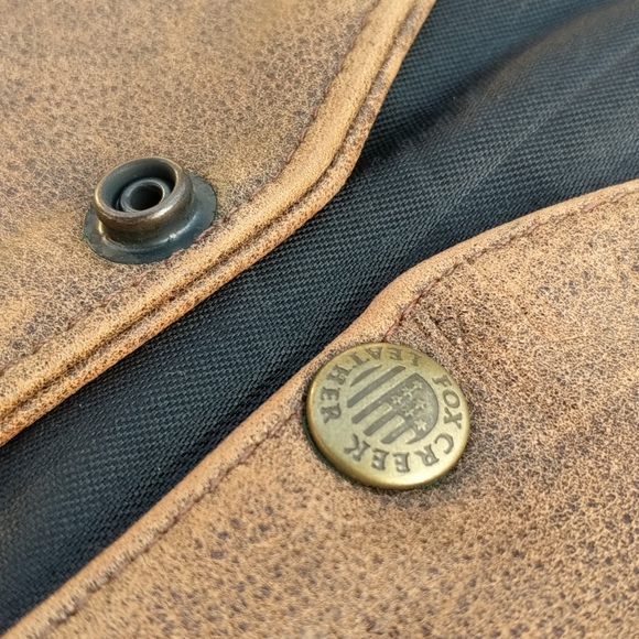 Fox Creek Leather Vest - Picture 4 of 8